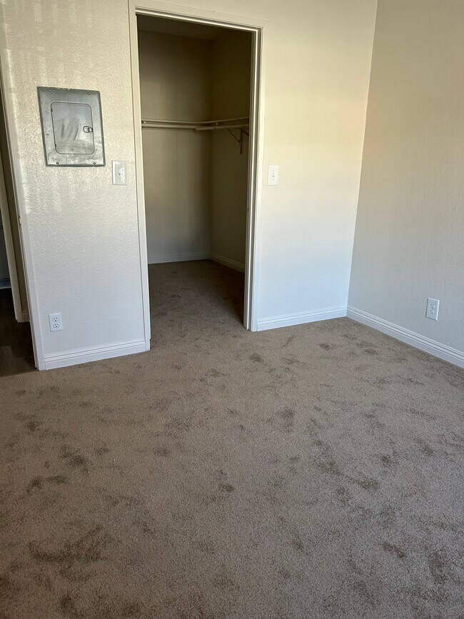 7320 Foothill Blvd
