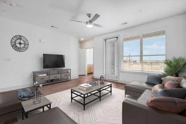 Photo - Victoria Row