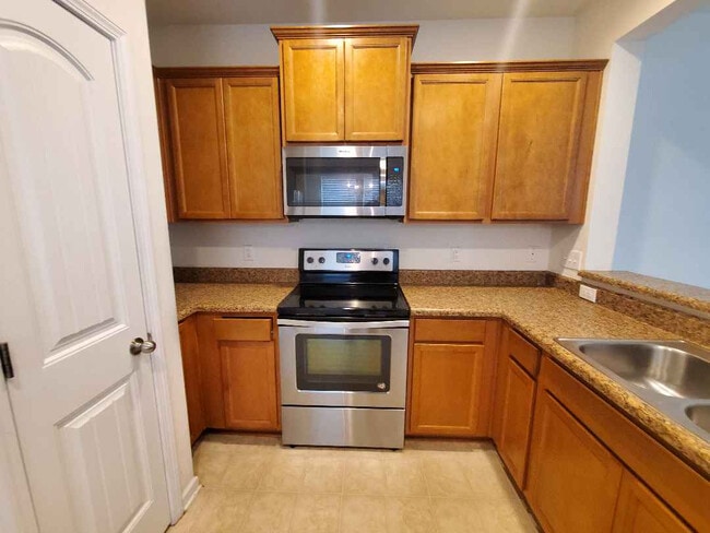Room in Townhome on Maypearl Ln