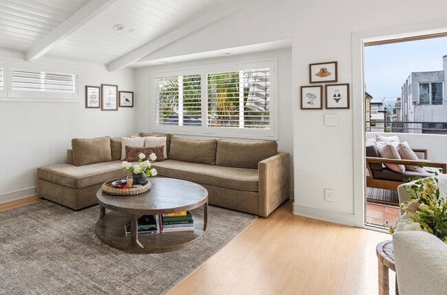 445 Marine Ave