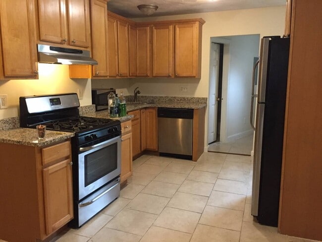 Photo - 27 Chelsea St Unit 2
