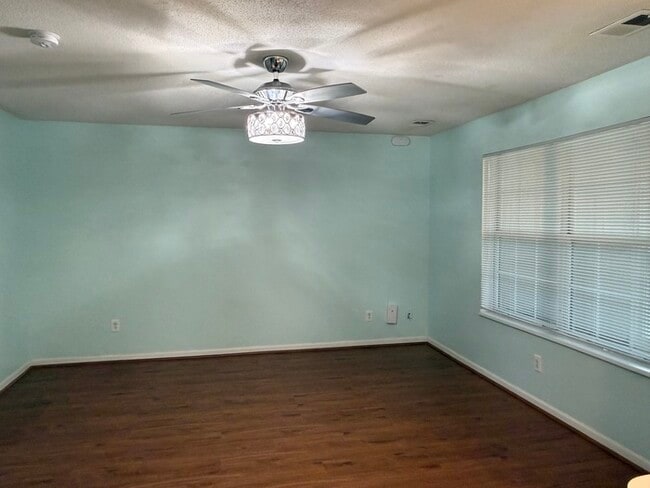 Photo - 6826 N Olive St Unit 6826