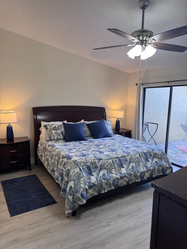 Photo - 3509b Avenida Madera Unidad B