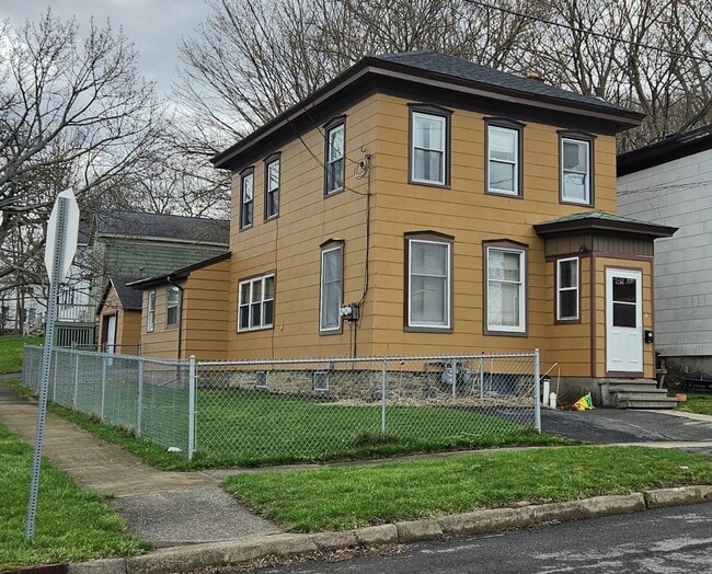 Front - 1 John St Unit A