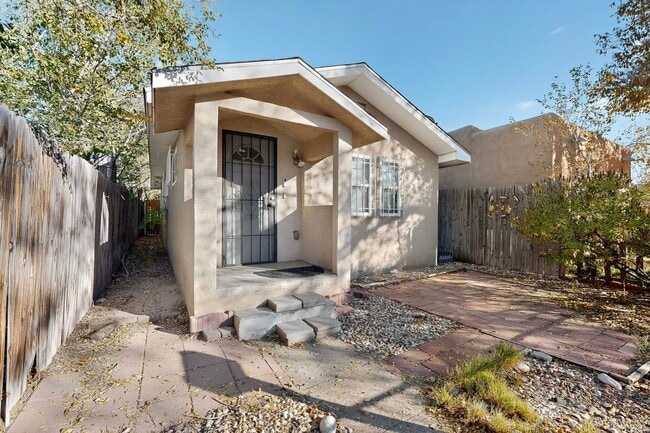 Photo - Historic Bungalow House 2/bd 1/ba 730/sf