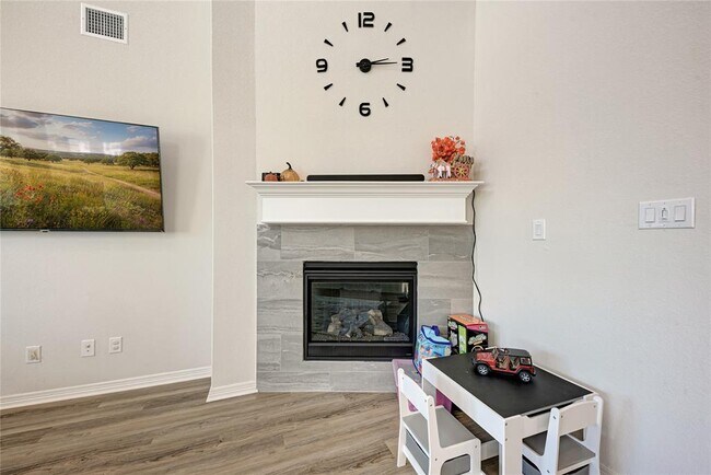 Photo - 20729 Woodvine Ave