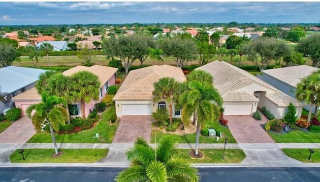 Photo - 12752 Coral Lakes Dr