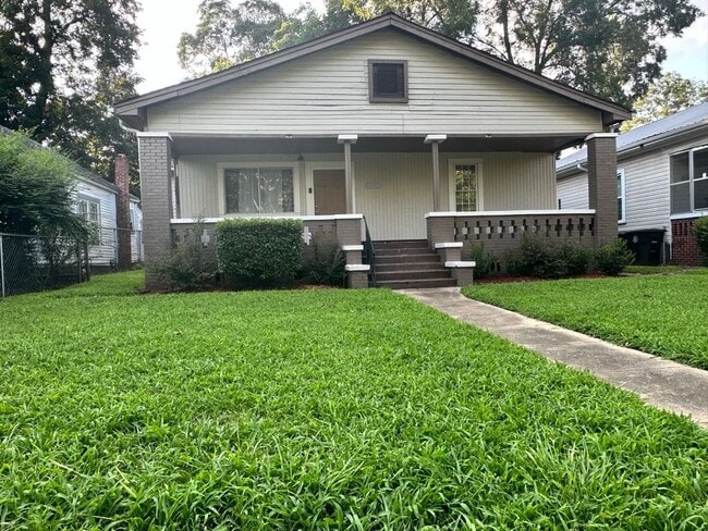 1512 Ave J