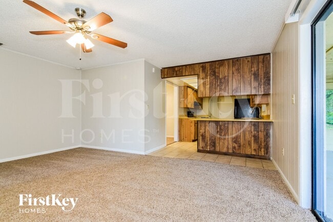 Photo - 5017 Kingswood Dr