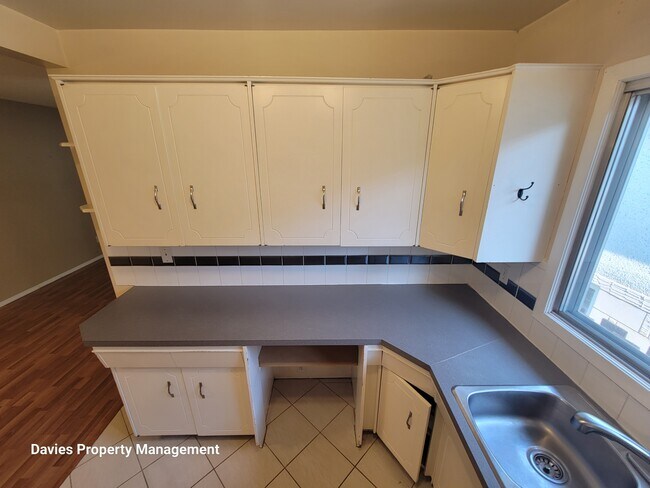 Photo - 10727-10764 64 Ave NW