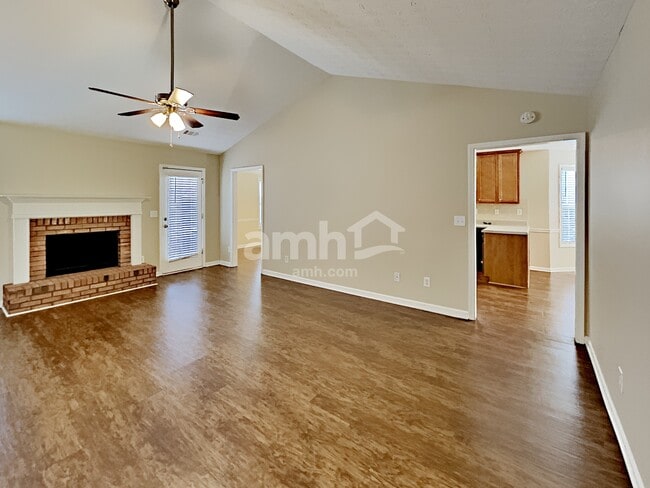 Photo - 1105 River Tusk Pl NE