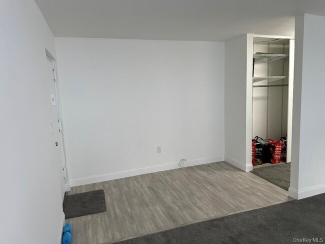 Photo - 3 Hook Rd Unidad 72k