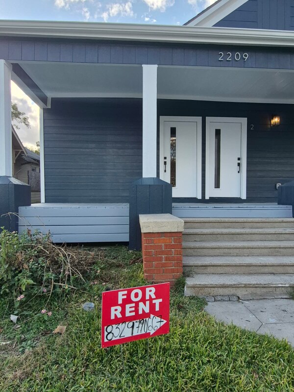 Photo - 2209 Gano St Unidad 1