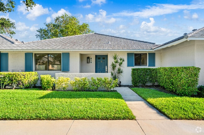 Building Photo - 615 Club Dr Rental