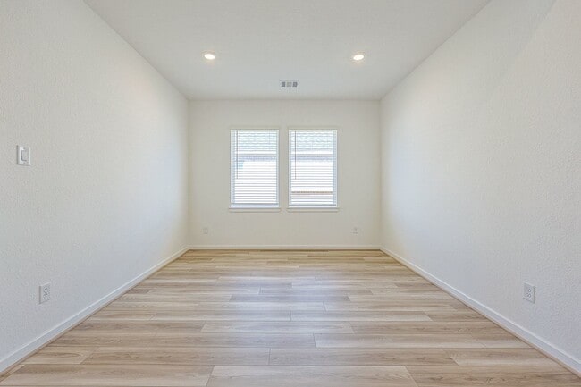 Photo - 21510 Banpo Bend Dr