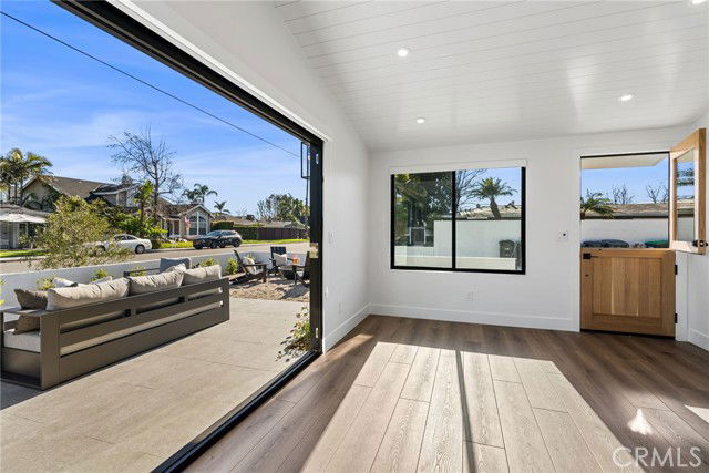 Photo - 251 Costa Mesa St