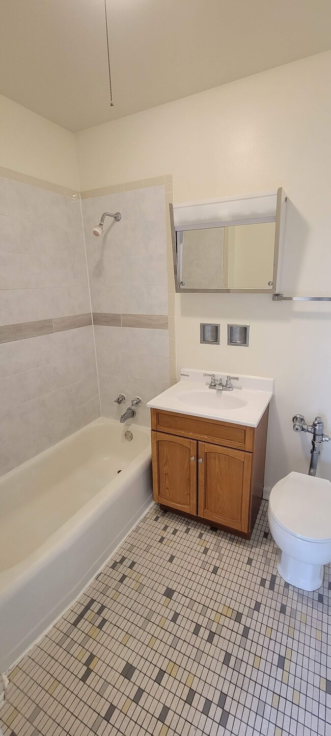 Photo - Maple Crossing Apartments