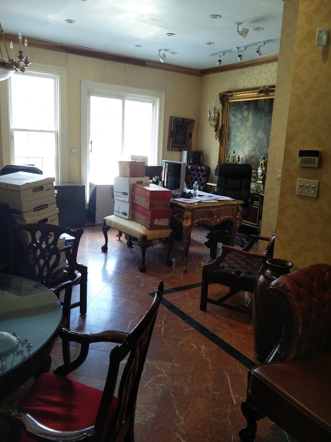 Photo - 813-815 Morris Park Ave