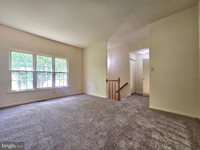 Building Photo - 4719 Gainsborough Dr