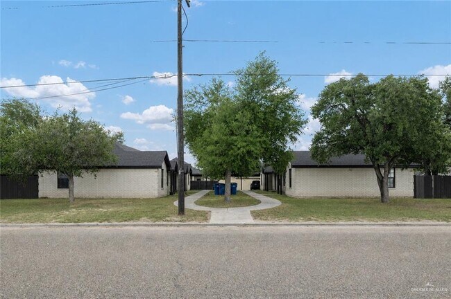 12 Coyote Dr Unit 1