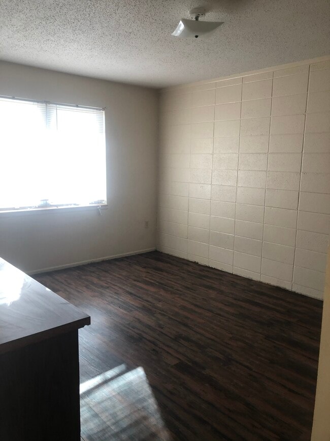 Photo - Courtyard Apartments