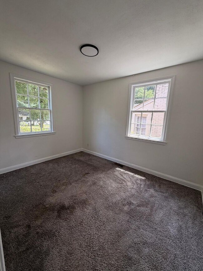 Photo - Updated, Clean & Ready for You!