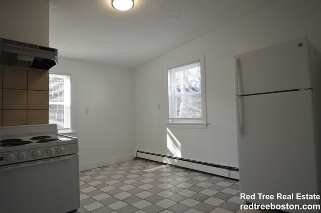 289 Hancock St Unit 4