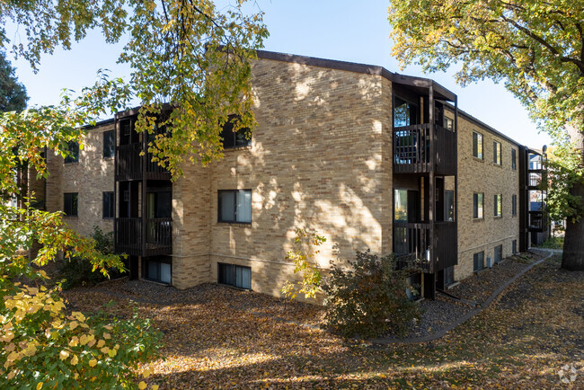 Building Photo - Greving Apartments