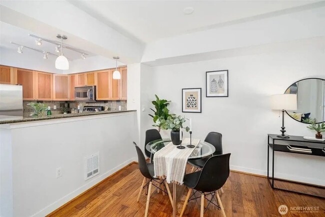 Photo - Seattle, WA 98107 Unit 230