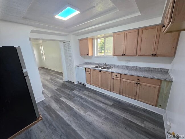 Photo - 4081 Western St