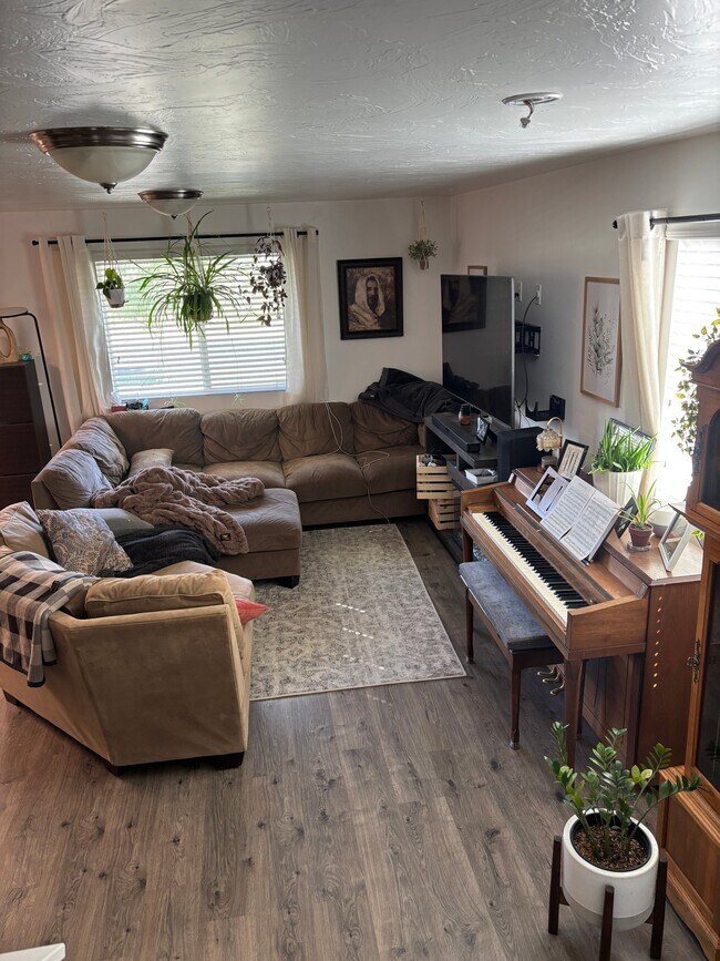 173 E Legacy Pkwy