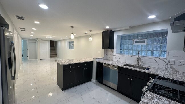 Photo - 5405 N Campbell Ave