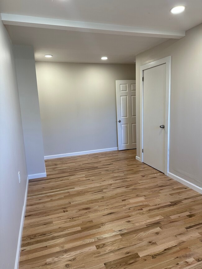 Photo - 15 Summer St Unit Side