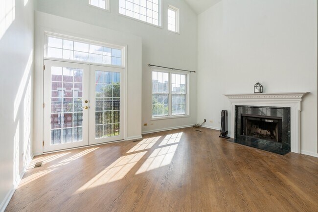 Photo - 3052 N Sheffield Ave Unit 3