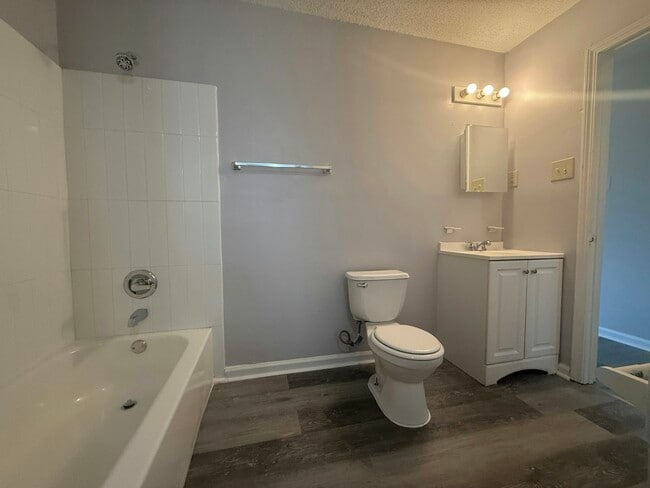 Photo - 3608 Hicky St