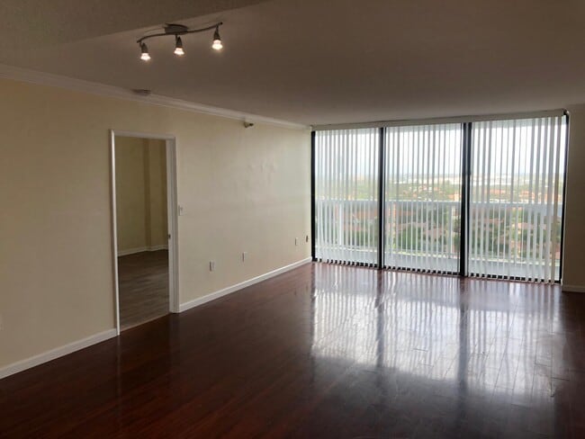 Photo - 20505 E Country Club Dr