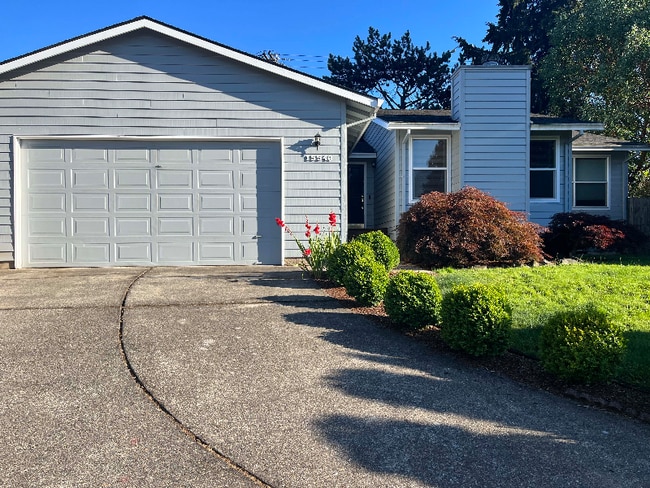 Building Photo - 15546 NW White Fox Dr