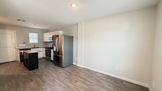Photo - 16451 Jasmine Marie Pl
