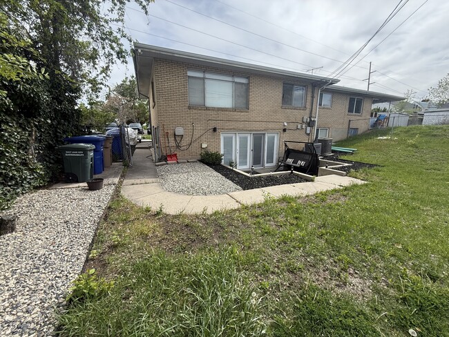 Photo - 1645 Parkway Ave Unit 1645-B