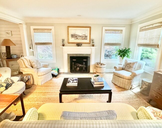 Photo - 9 Barclay Ct