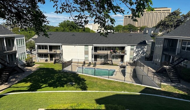 Patio de la piscina 3 - Place at Westover Hills