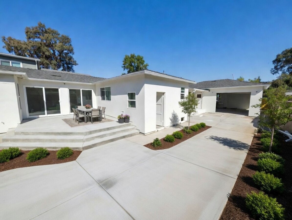 Photo - NOW LEASING – SAN LUIS OBISPO | 2026 STUDENT HOUSING