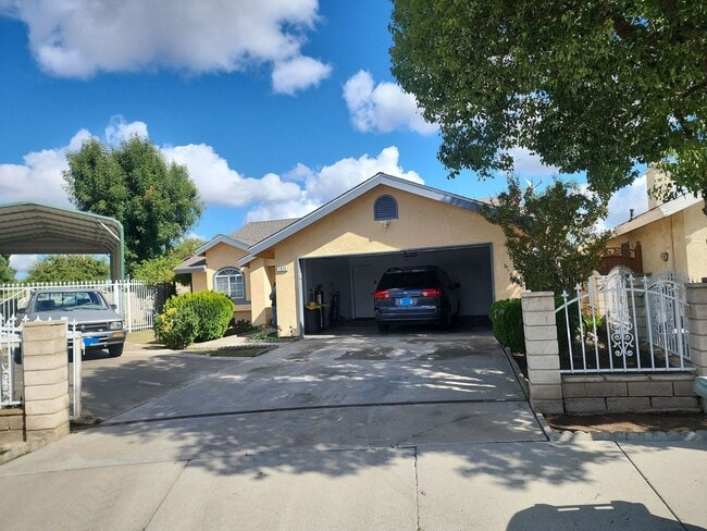Don't miss the chance to view this stunnin... - Don't miss the chance to view this stunnin...