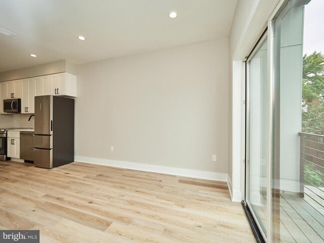Photo - 1016 17th Pl NE Unit 203