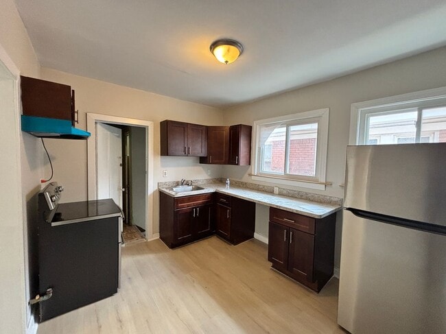 Photo - 3025 Tuxedo St