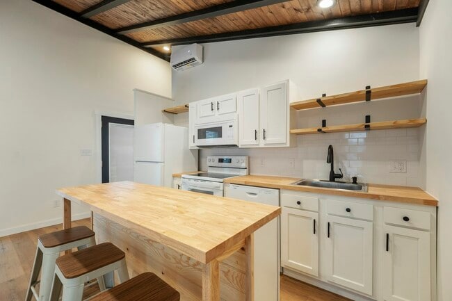 Photo - 1014 9th Ave