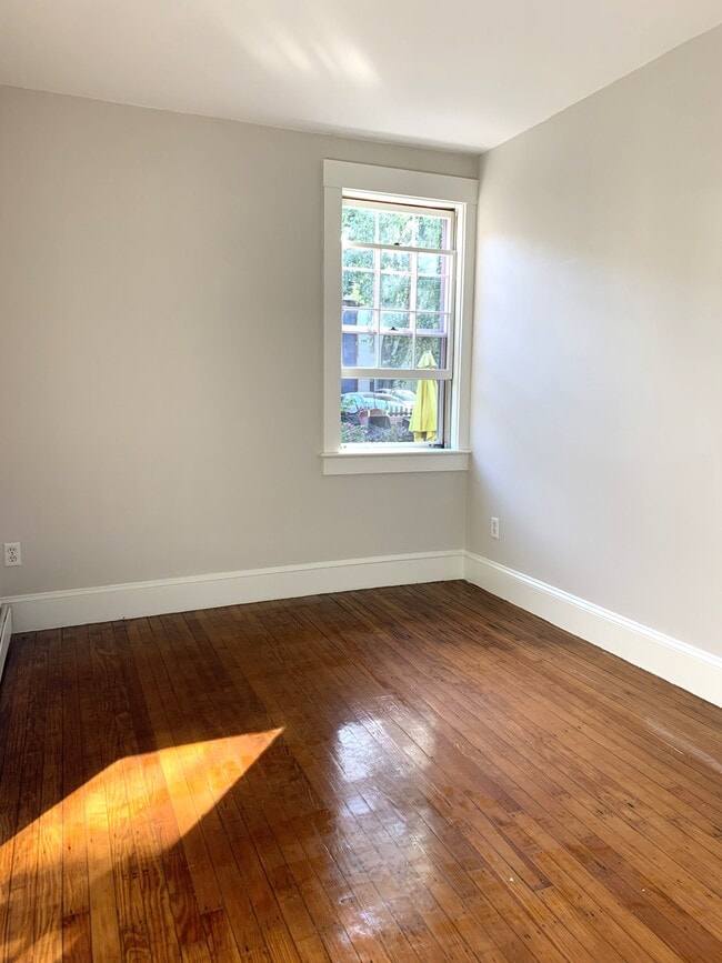 56 Dexter St Unit apartment