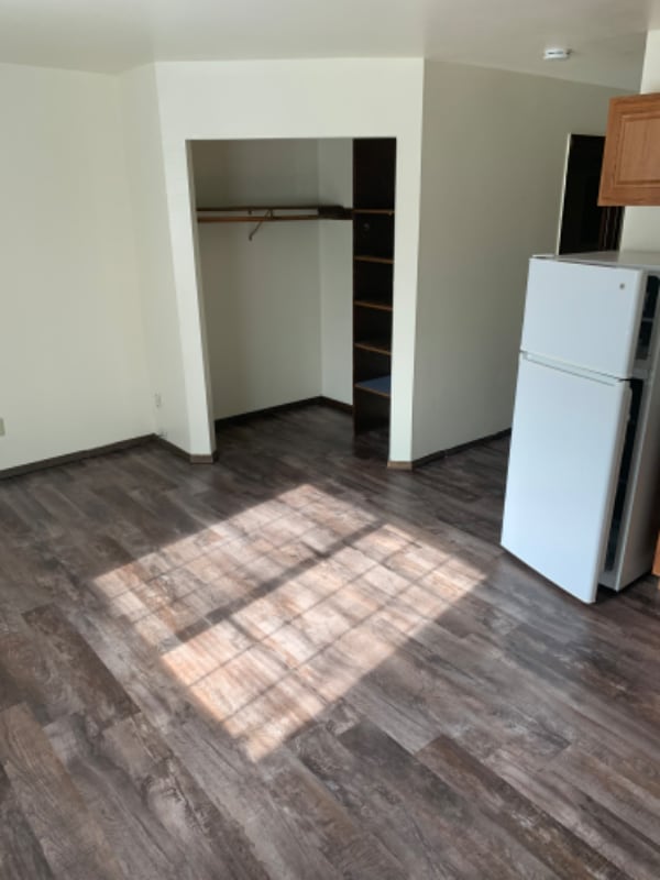 Photo - 454 W Dayton St