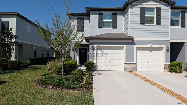 Photo - 6049 Shiner St