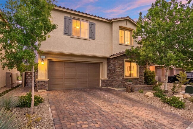 Building Photo - Entertainer's Dream 4Bd Home with Designer Finishes & Outdoor Kitchen